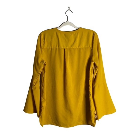 Banana Republic Women's Yellow Collarless Split Long Sleeve Ruffle Blouse - Picture 9 of 9